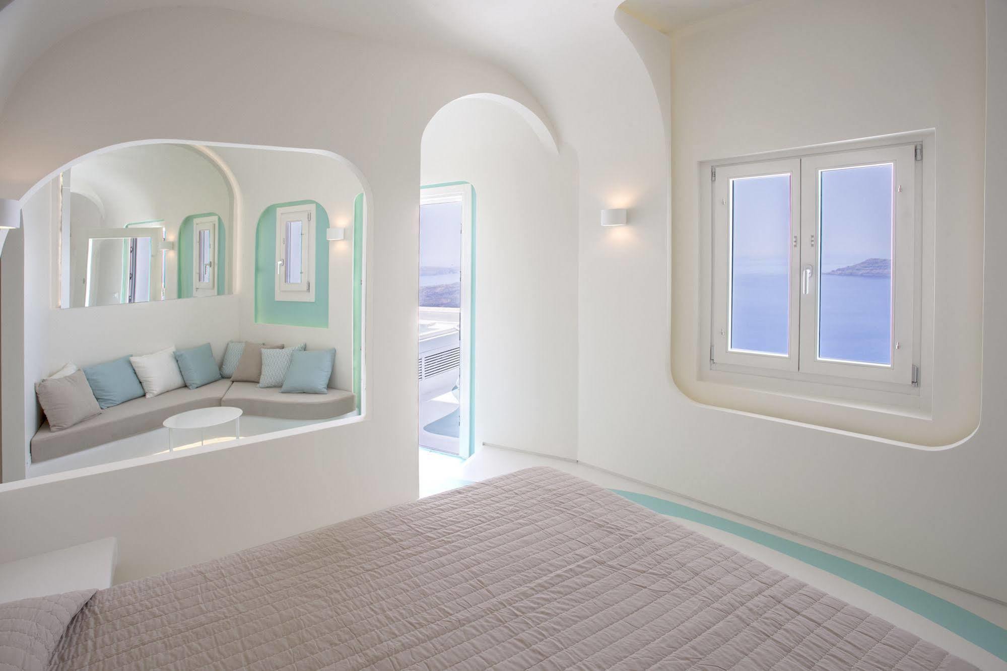 Andronikos Santorini Hotel 4*